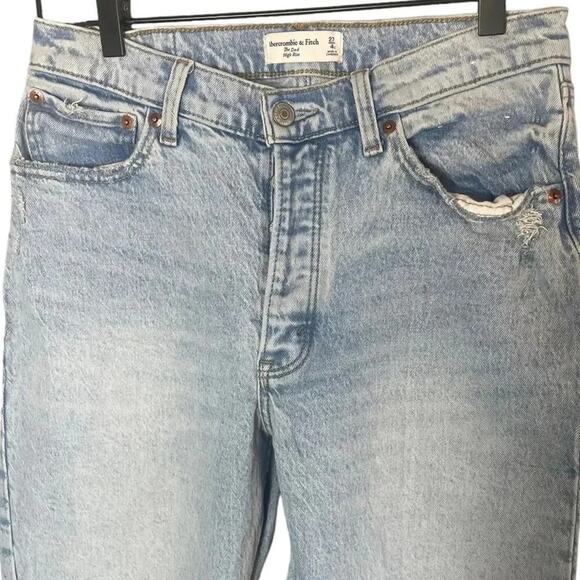 Abercrombie & Fitch Women’s Sz 27 / 4 Jeans The Dad High Rise Distressed - Picture 2 of 6